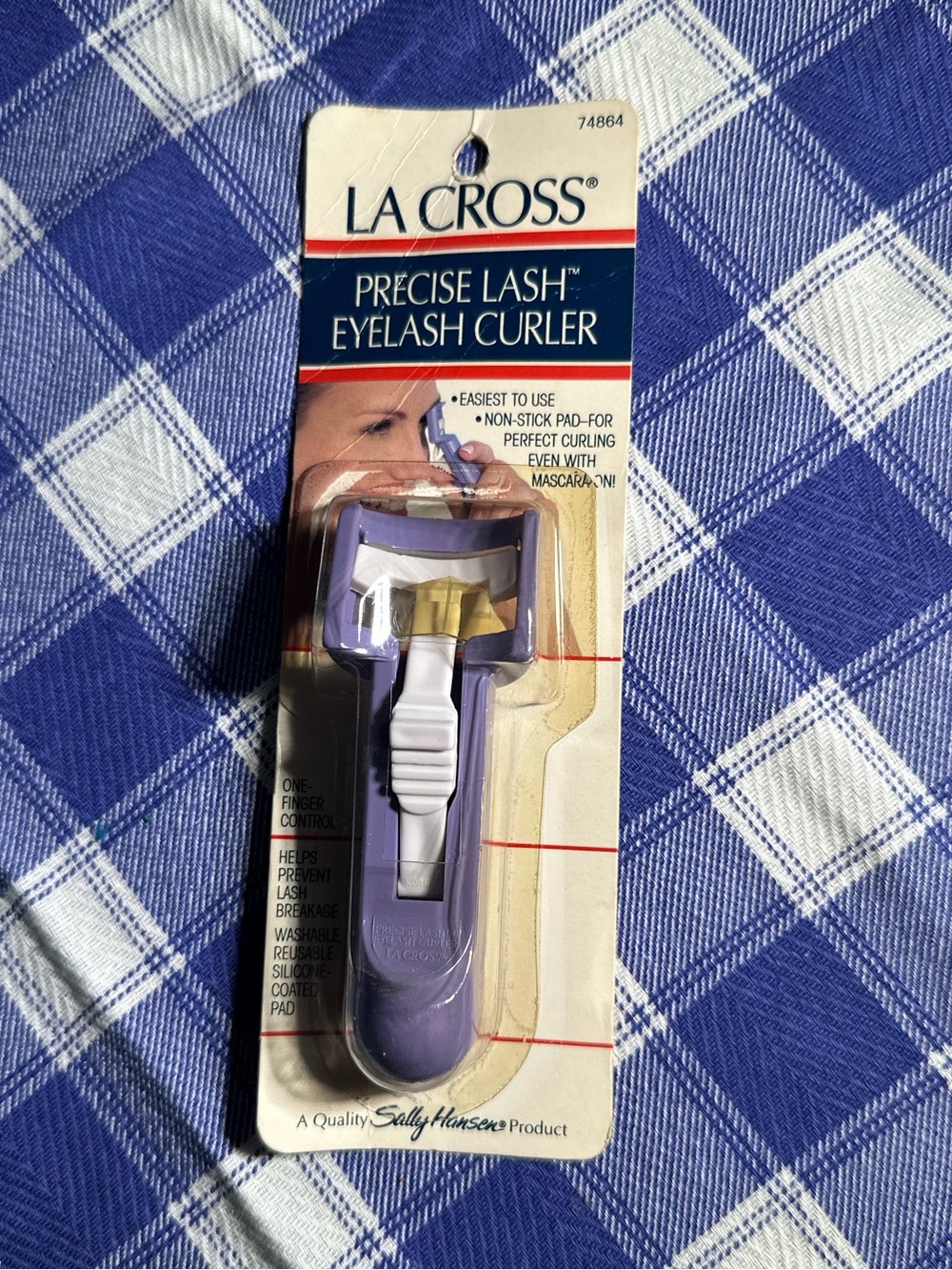 LaCrosse Eyelash Curler - Gold and White